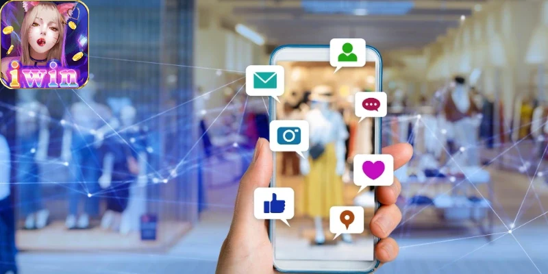 Người chơi được tư vấn hỗ trợ qua livechat iwin68